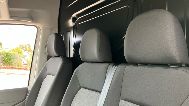 Volkswagen Crafter Cr35 Lwb Diesel Fwd 2.0 TDI 140PS Commerce Plus High Roof Van